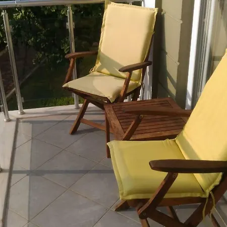 Sunset Vip Residences شقة *